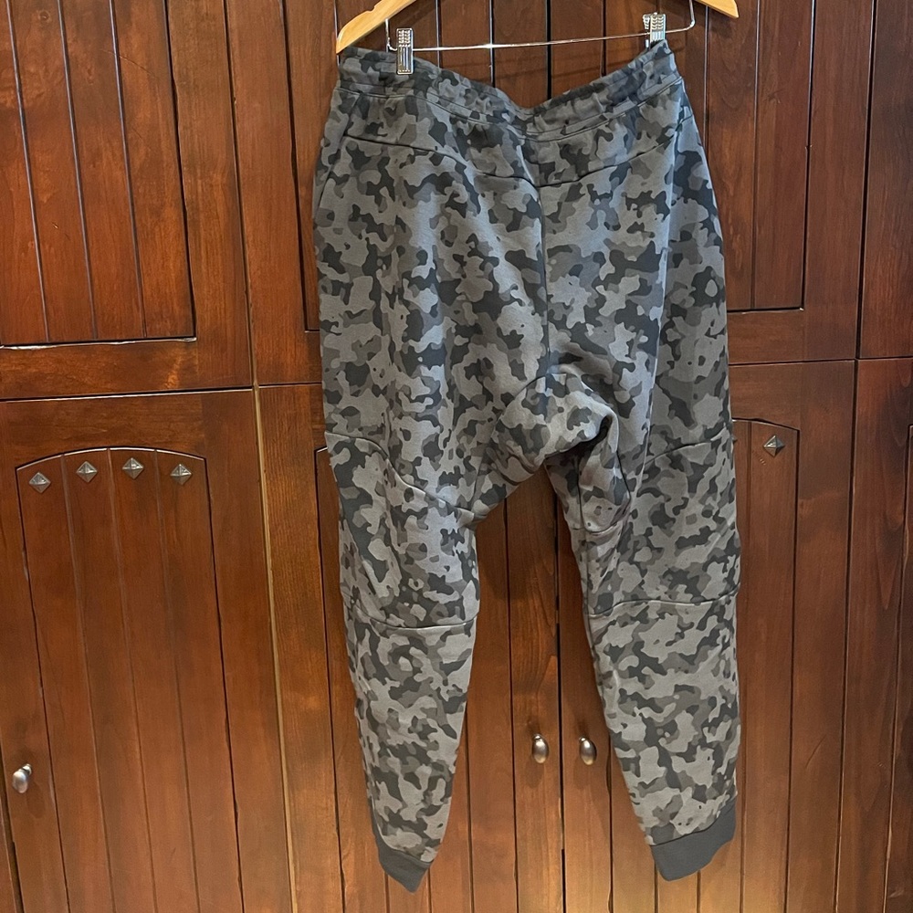 Jogging Pants - image 2